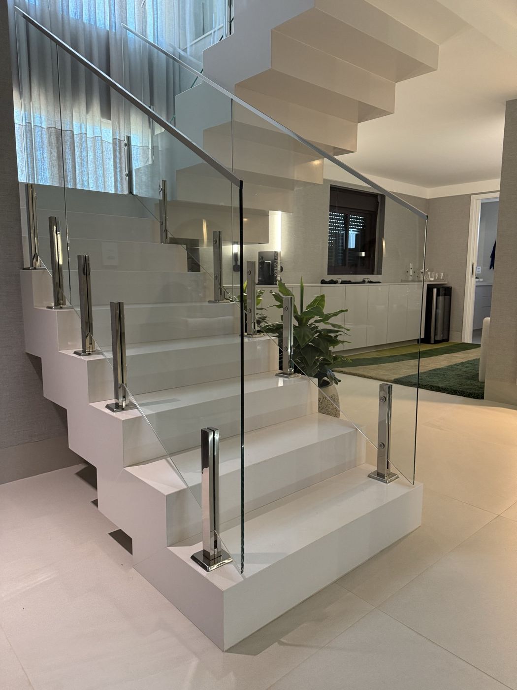 Escadaria em Silestone White Storm